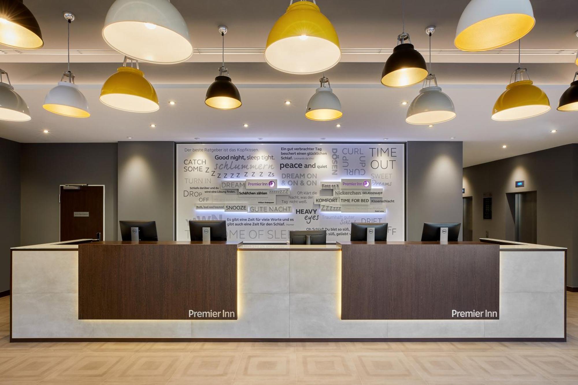 Premier Inn Hamburg City Zentrum Bagian luar foto